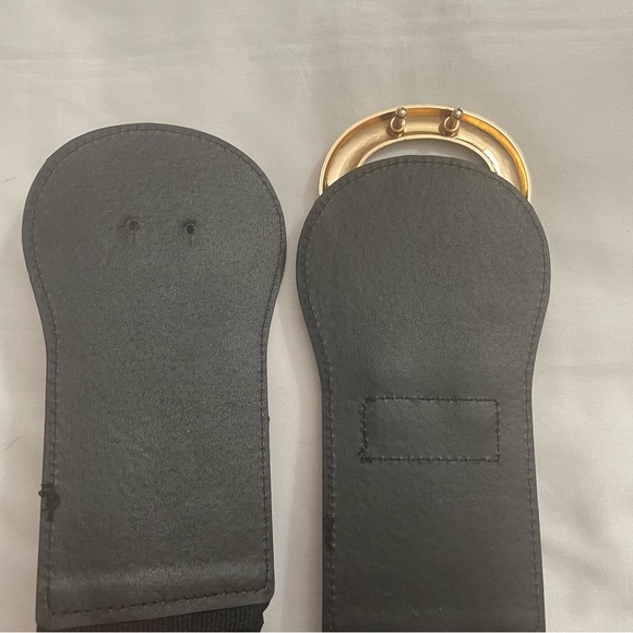 Black elastic waistband belt with gold tone buckle - Picture 10 of 10